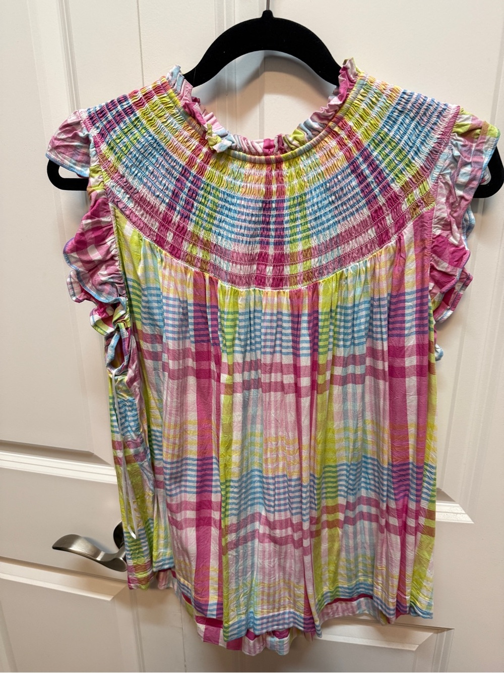 crown & ivy Multicolor Smocked Sleeveless Plaid Top